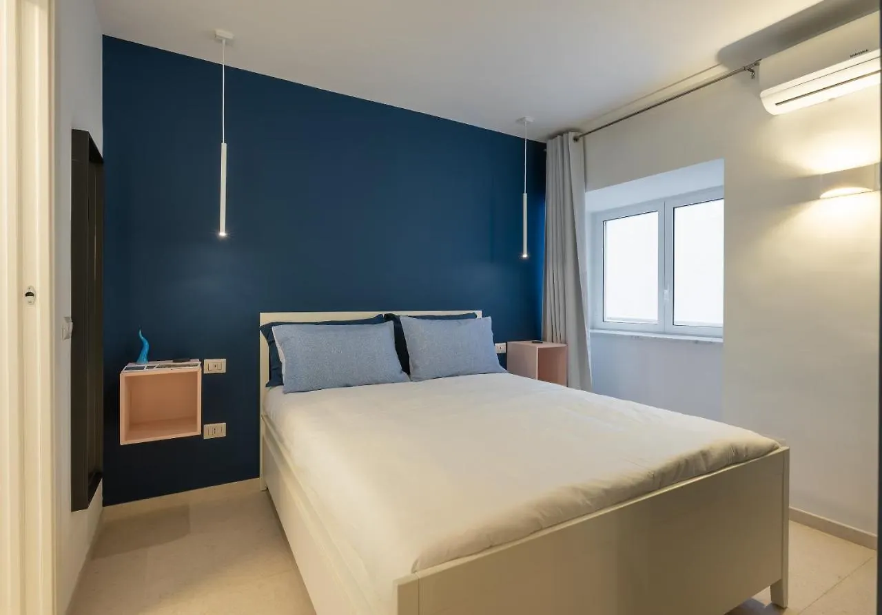 Bovio 33 Art Apartment 나폴리 0*,